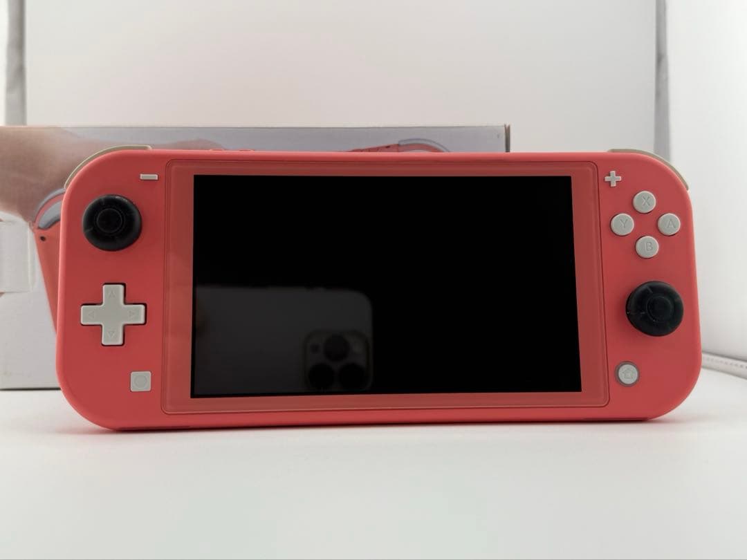 Nintendo Switch Lite コーラル(ピンク)箱（保証書）、充電器 - メルカリ