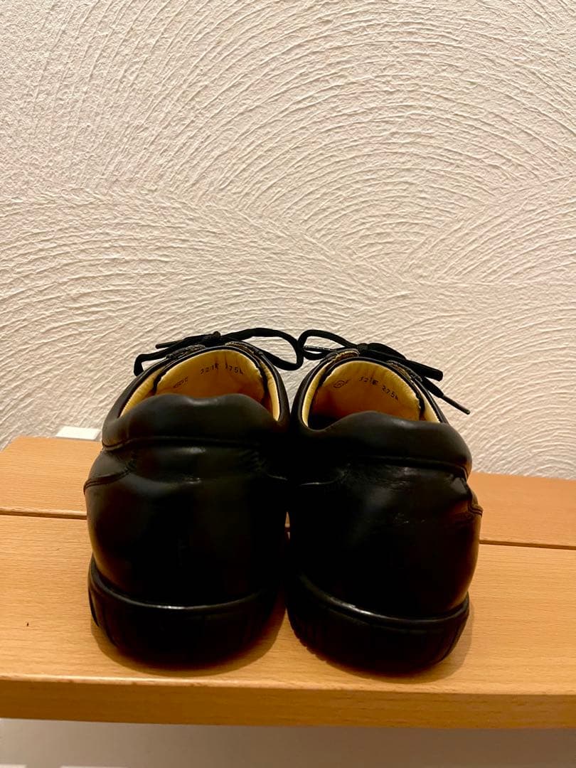 【美品BENESU】レザーシューズ 27.5cm