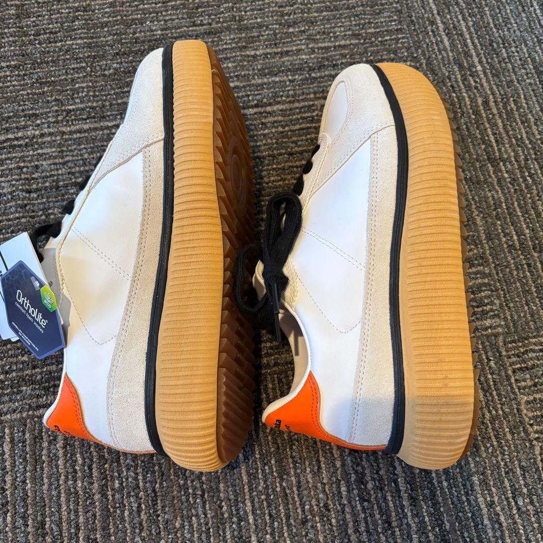 オニツカタイガー　デレシティ　25.0cm オレンジ