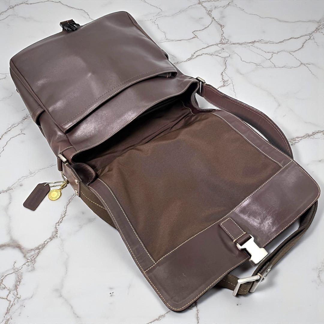 《入手困難》コーチ メッセンジャーバック レザー フラップ 斜めがけ