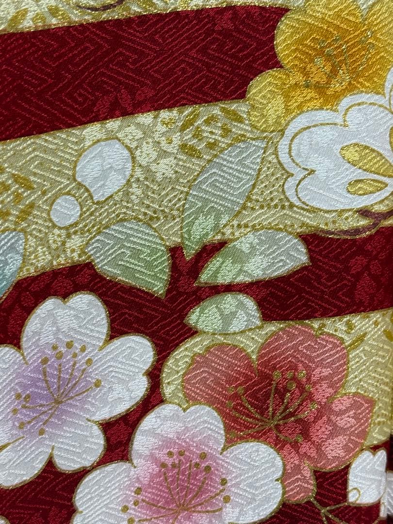 三越取扱 吉澤織物 [田中優子の世界]振袖 未仕立 定価70万 正絹 赤地