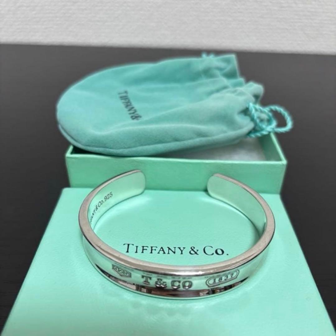 ティファニー バングル Tiffany & Co. 925シルバー 1837 - メルカリ