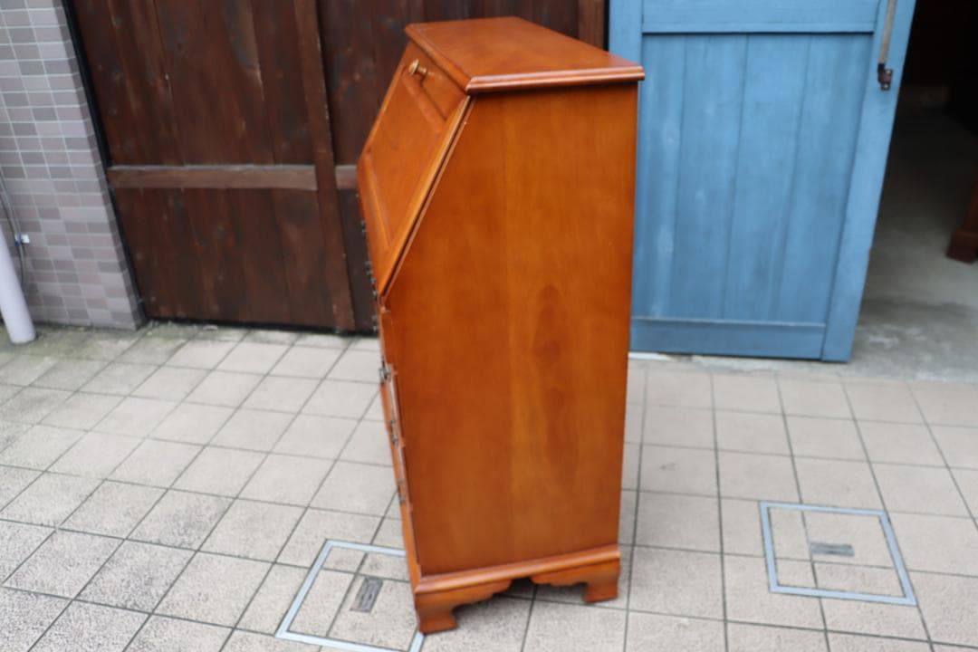 横浜ダニエル アーリーアメリカン ショップ ライティングビューロー 樺