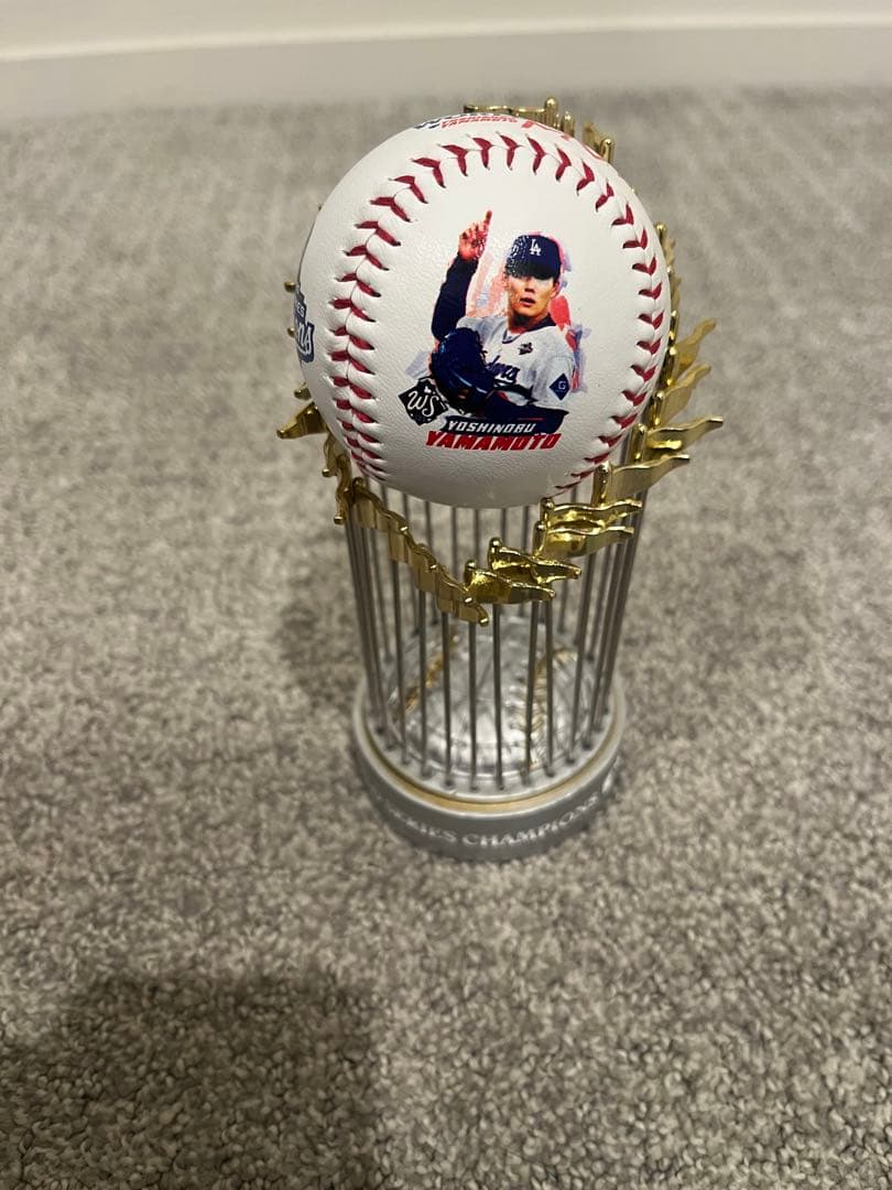 ドジャース 山本由伸選手 2025年ワールドシリーズ MVP記念ボール