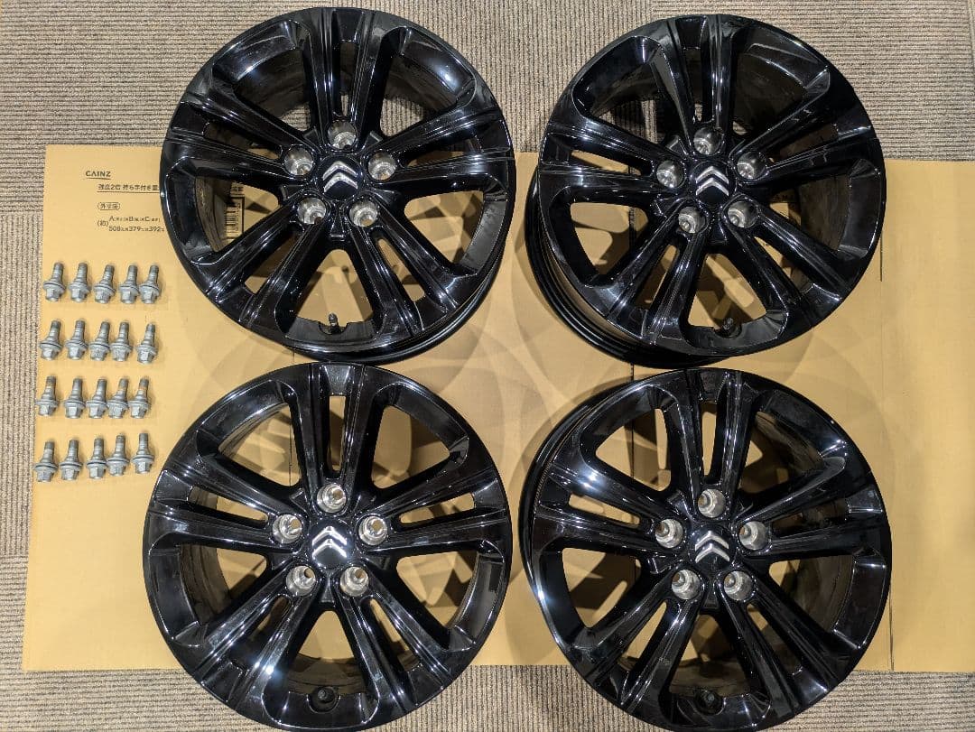はる様 シトロエン ベルランゴ ロング 純正ホイールセット 新車納車時