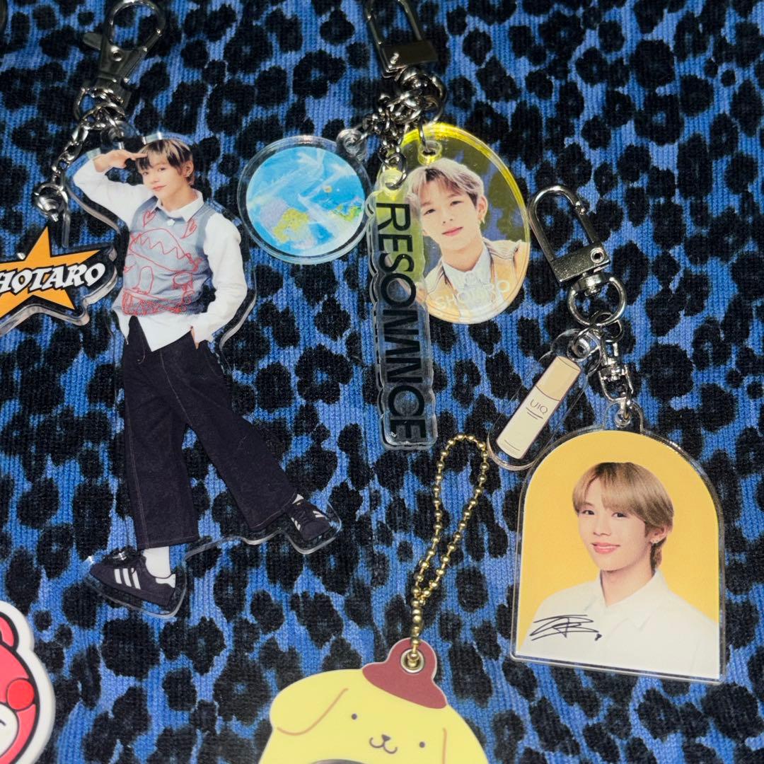 riize ショウタロウ アクリルキーホルダーまとめ売り - メルカリ
