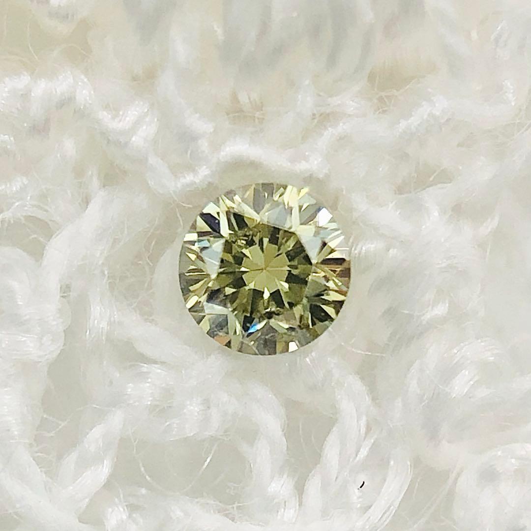 0.032ct Fancy Gray Green SI-2 カメレオンダイヤ