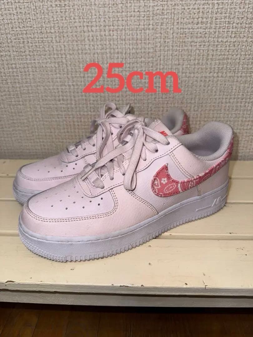 Nike Air Force 1 ピンク×白 ナイキ エアフォース1 ペイズリー - メルカリ