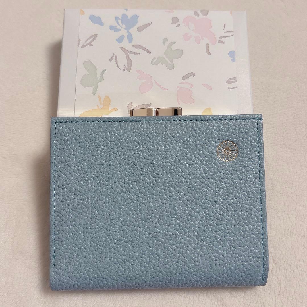皇居限定品 二つ折り財布 がま口財布 ブルー 水色 本革製品 菊の御紋