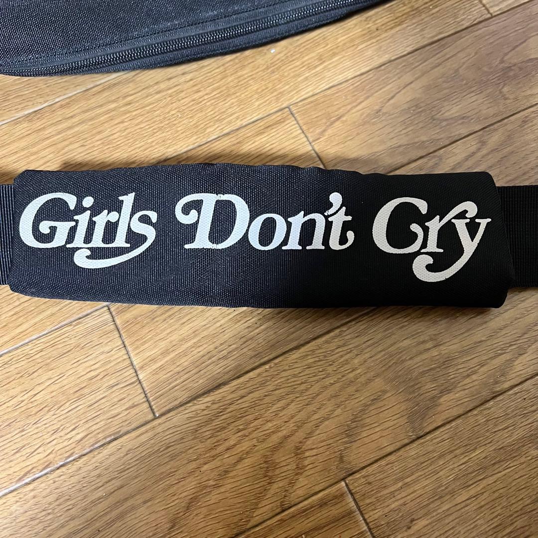本物！HUMAN MADExGirls Don't Cryメッセンジャーバッグ