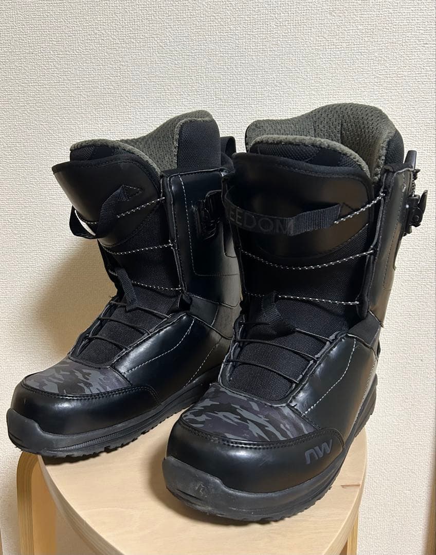 ノースウェーブ スノーボードブーツ 27.5 今季 美品 2025年購入 NORTHWAVE (ノースウェーブ) スノーボードブーツ メンズ SIZE 25.5cm