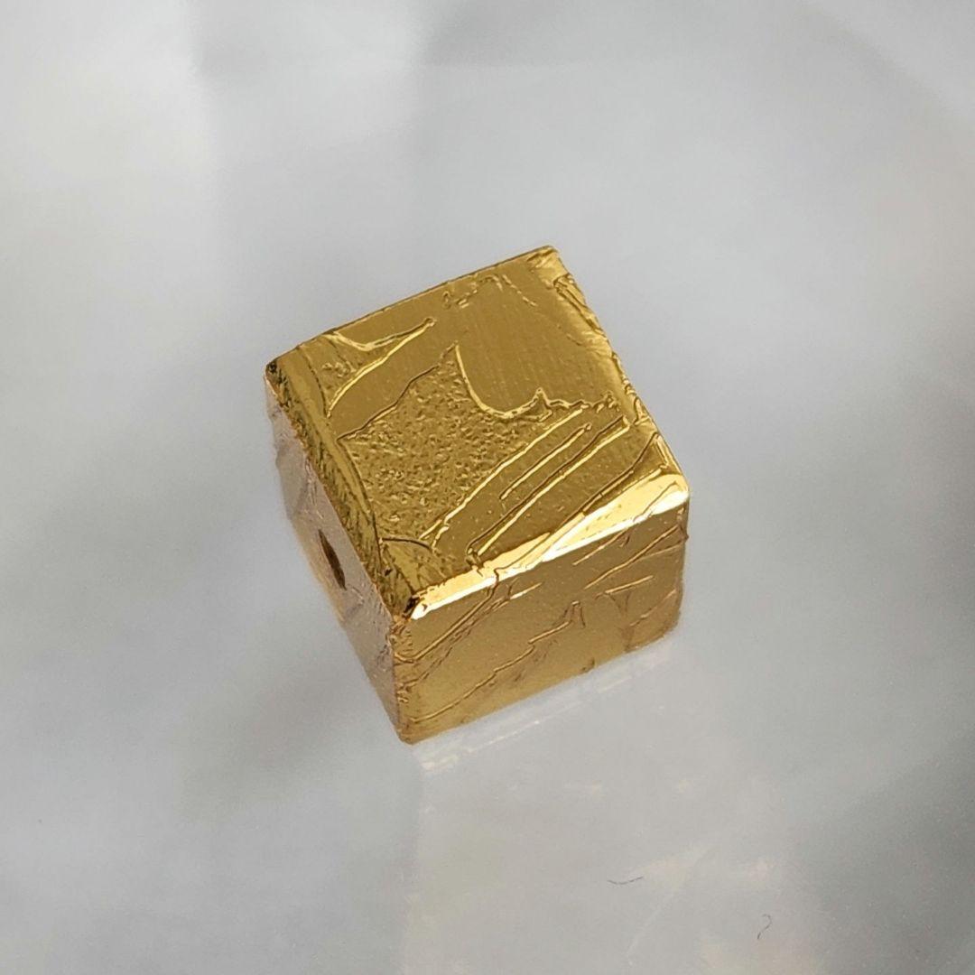 高品質 アルタイ 隕石 メテオライト 鉄隕石 粒売り G69b ゴールド