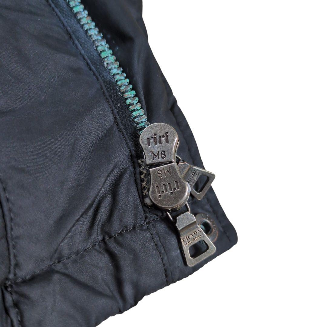 希少】PRADA SPORT ハイネック ジップアップ 中綿 ジャケット - メルカリ