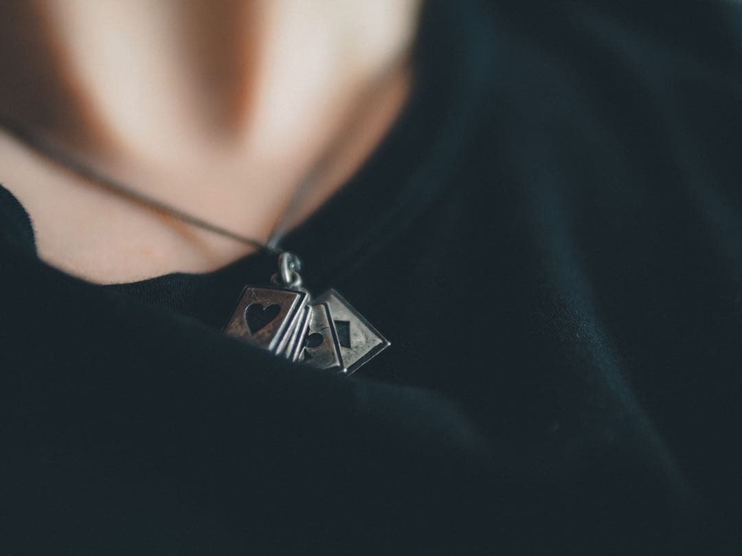 マルタンマルジェラ トランプ ネックレス - メルカリ