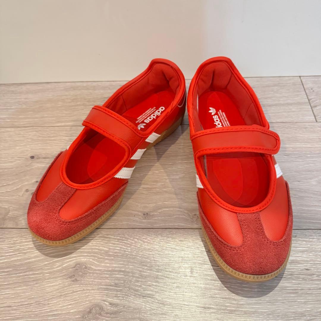 adidas originalsサンバジェーン スニーカー レッド 23.5cm