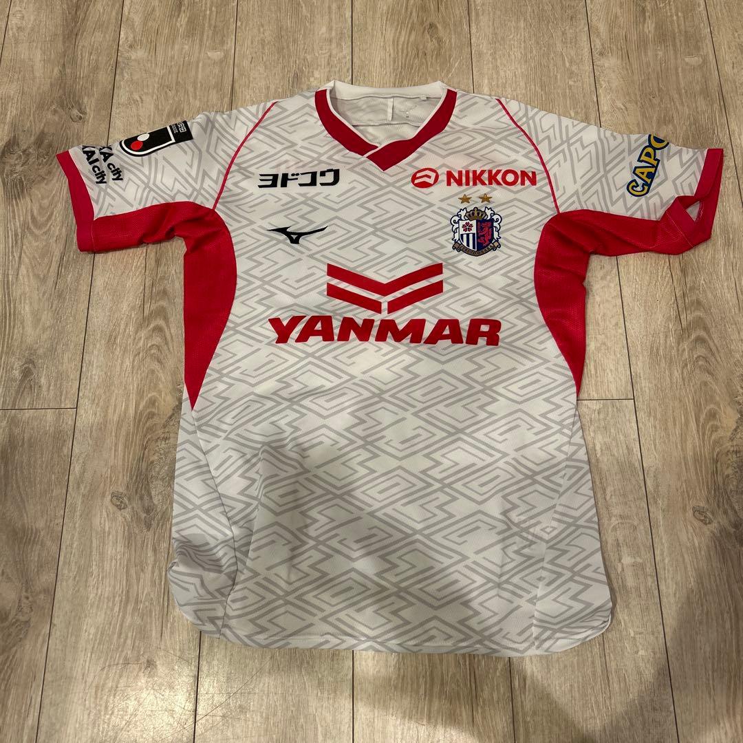 セレッソ大阪【美品】L. Fernandes 77番シャツ MIZUNO（ミズノ） セレッソ大阪 2025 ホーム 半袖レプリカユニフォーム