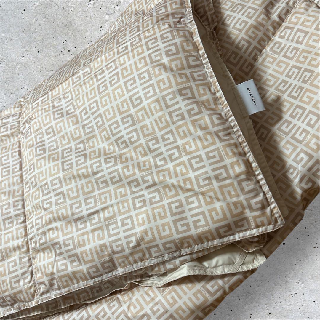 新品 GIVENCHY ジバンシィ 羽毛掛け布団 - メルカリ