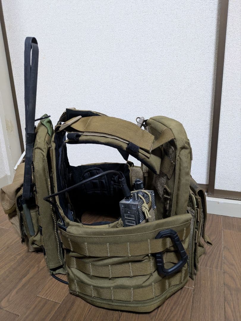 MODI（FLLYE）CPCタイプ プレートキャリア セットアップ品 CB - メルカリ