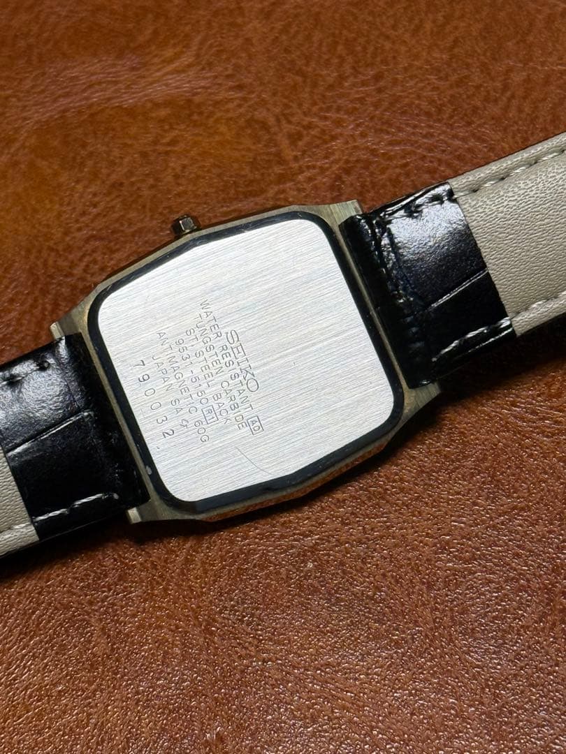 A19 希少 稼動品 SEIKO DOLCE レクタンギュラー80年代 - メルカリ