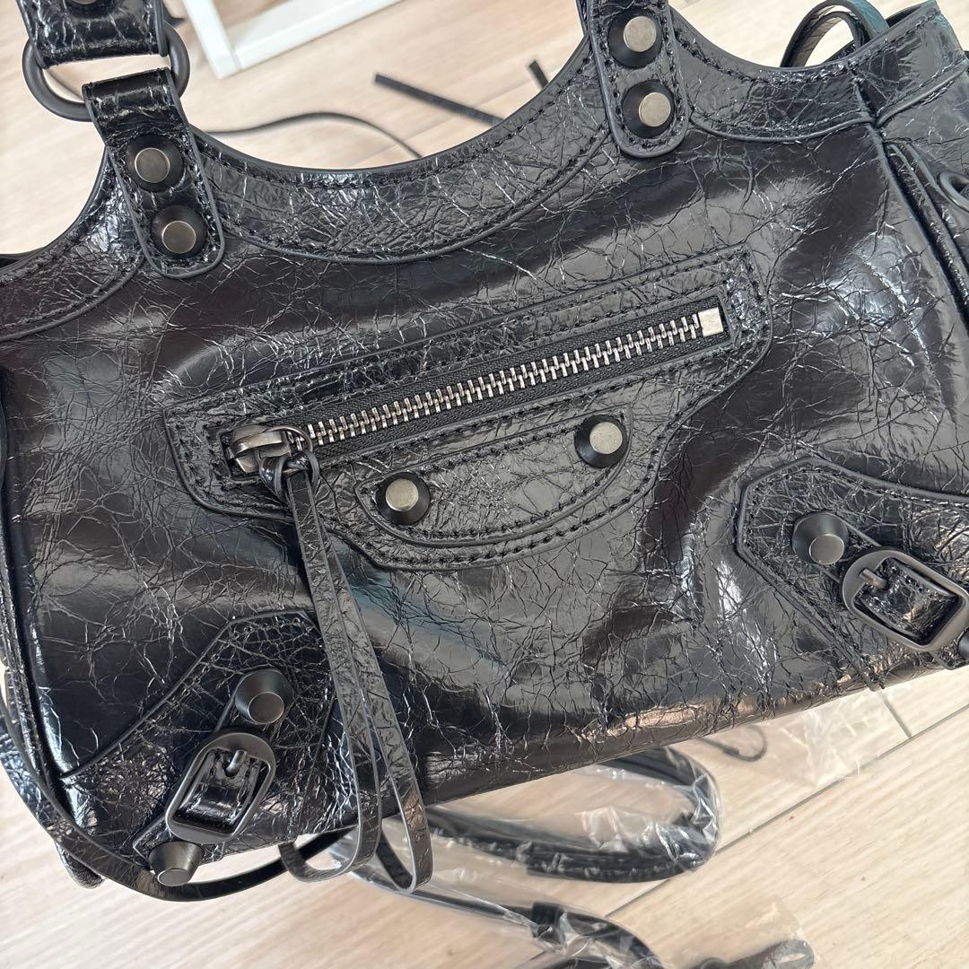 city bag grunge y2k black 00s archive - Valentine's Day 2026