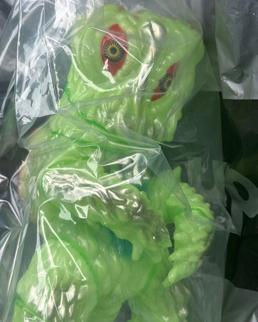 ワンフェス2026冬 One up. ヘドラ 蓄光 大ソフビ ピコピコ - メルカリ