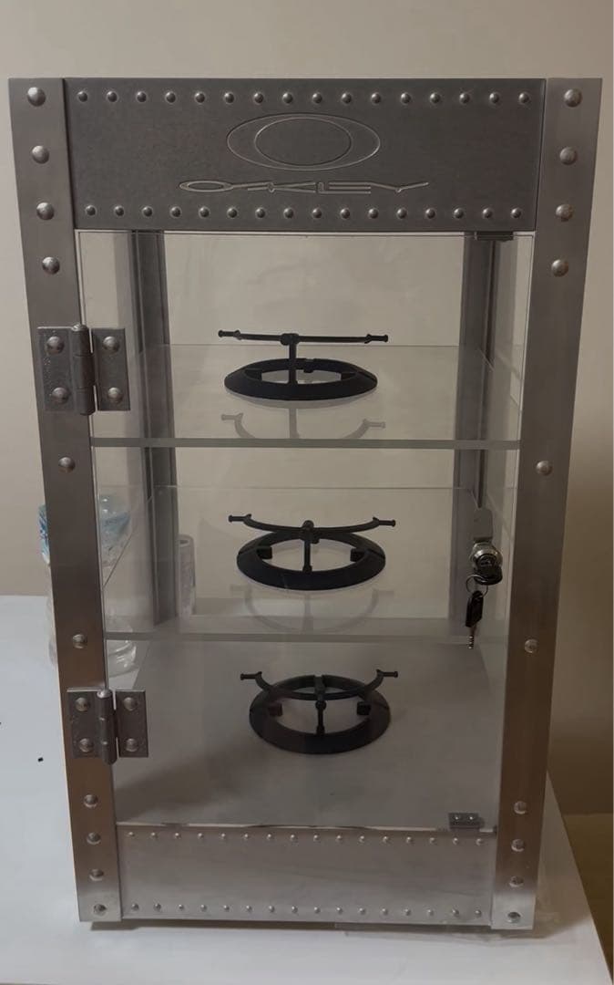 新品　オークリー　ショーケース　3段 Yahoo!オークション - オークリー OAKLEY ディスプレイ ショーケース