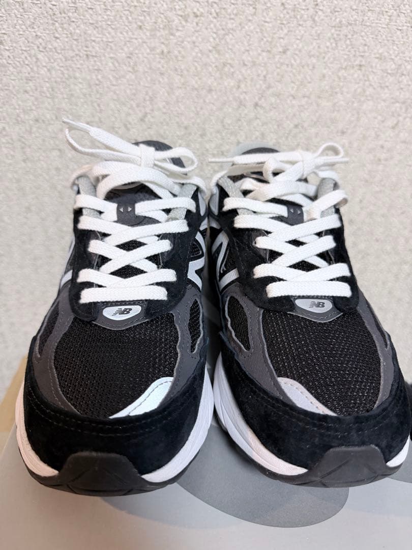 ニューバランス　W990BK6 黒✖️白　24.5cm