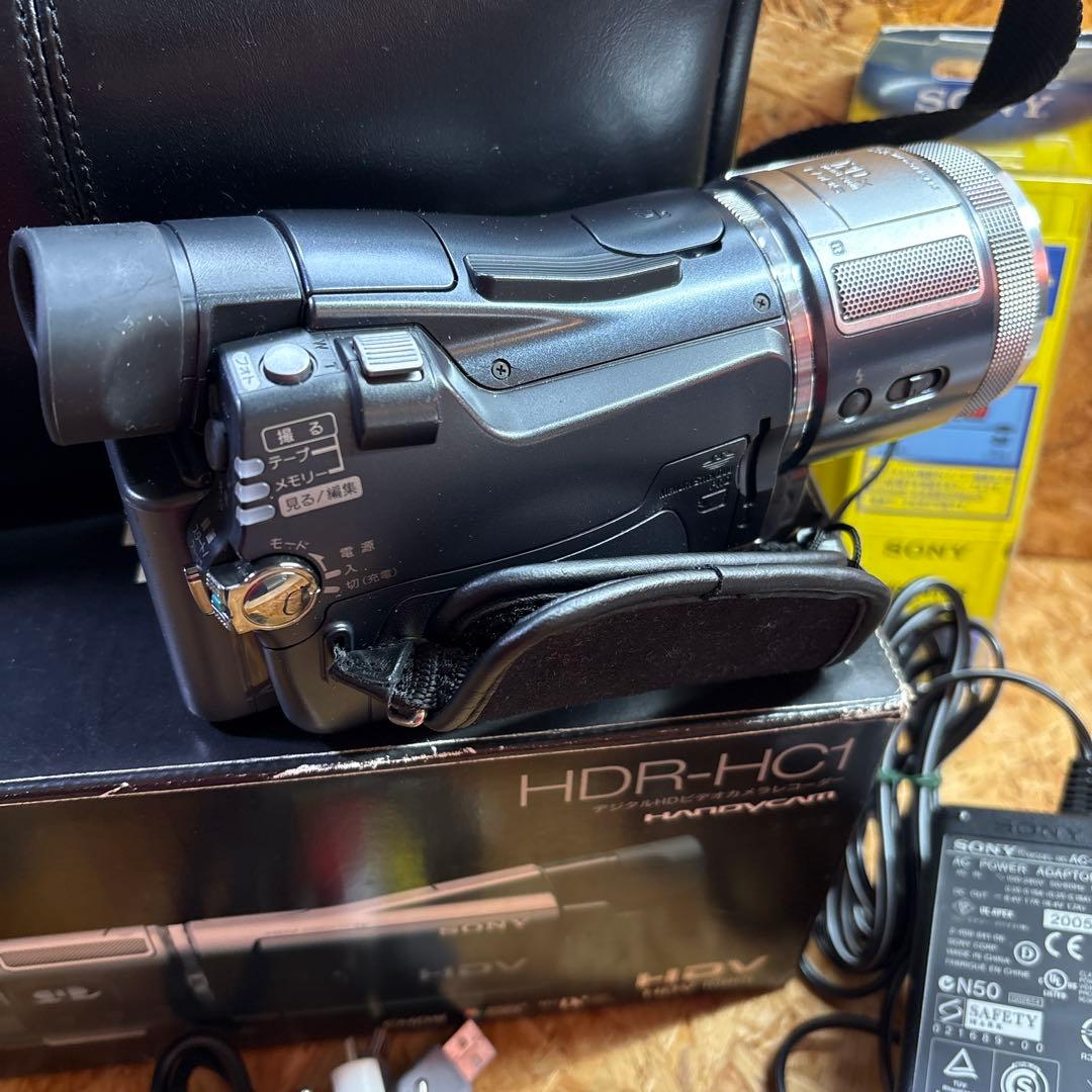 SONY ビデオカメラHDR-HC1 2005年グッドデザイン賞 おまけ多数 - メルカリ