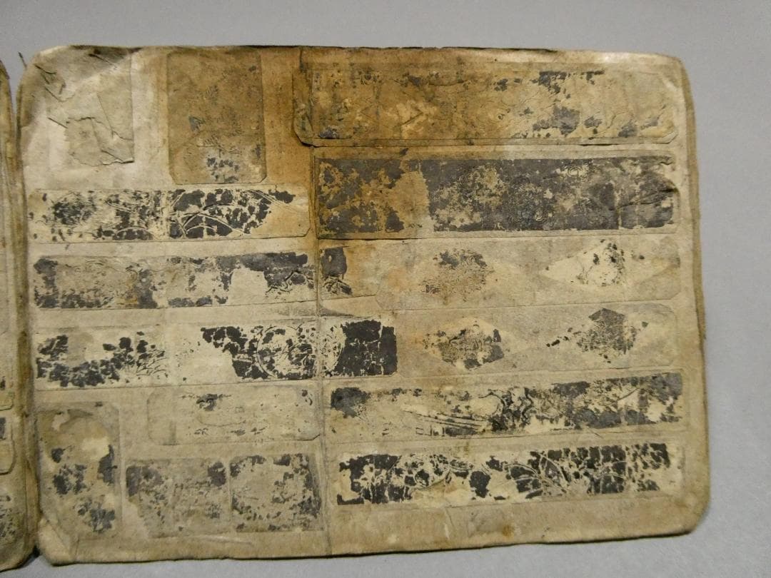 江戸時代 金工師による刀装具下絵帳 ◇武具意匠の貴重資料 鍔・縁頭