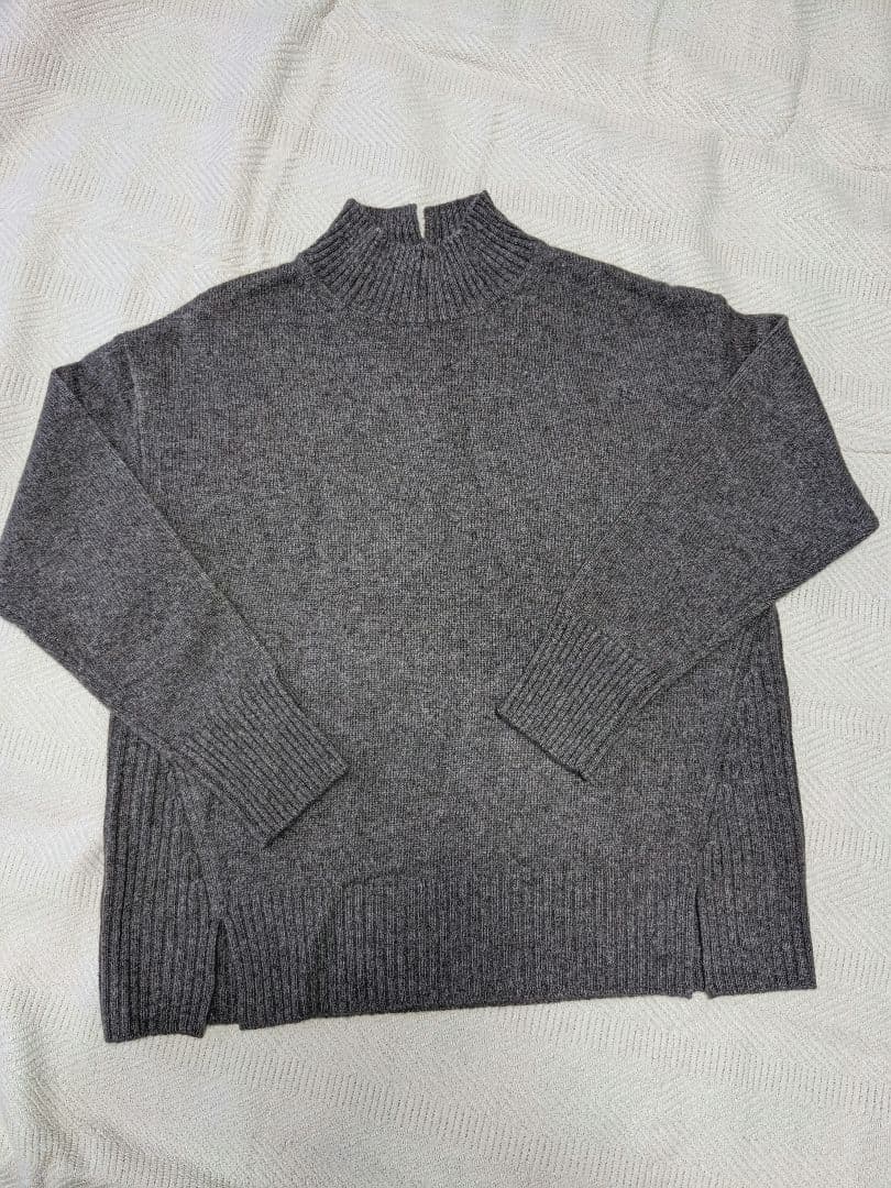 ネイチャーズ 無染色ヤク セミワイドシルエット セーター Sサイズ