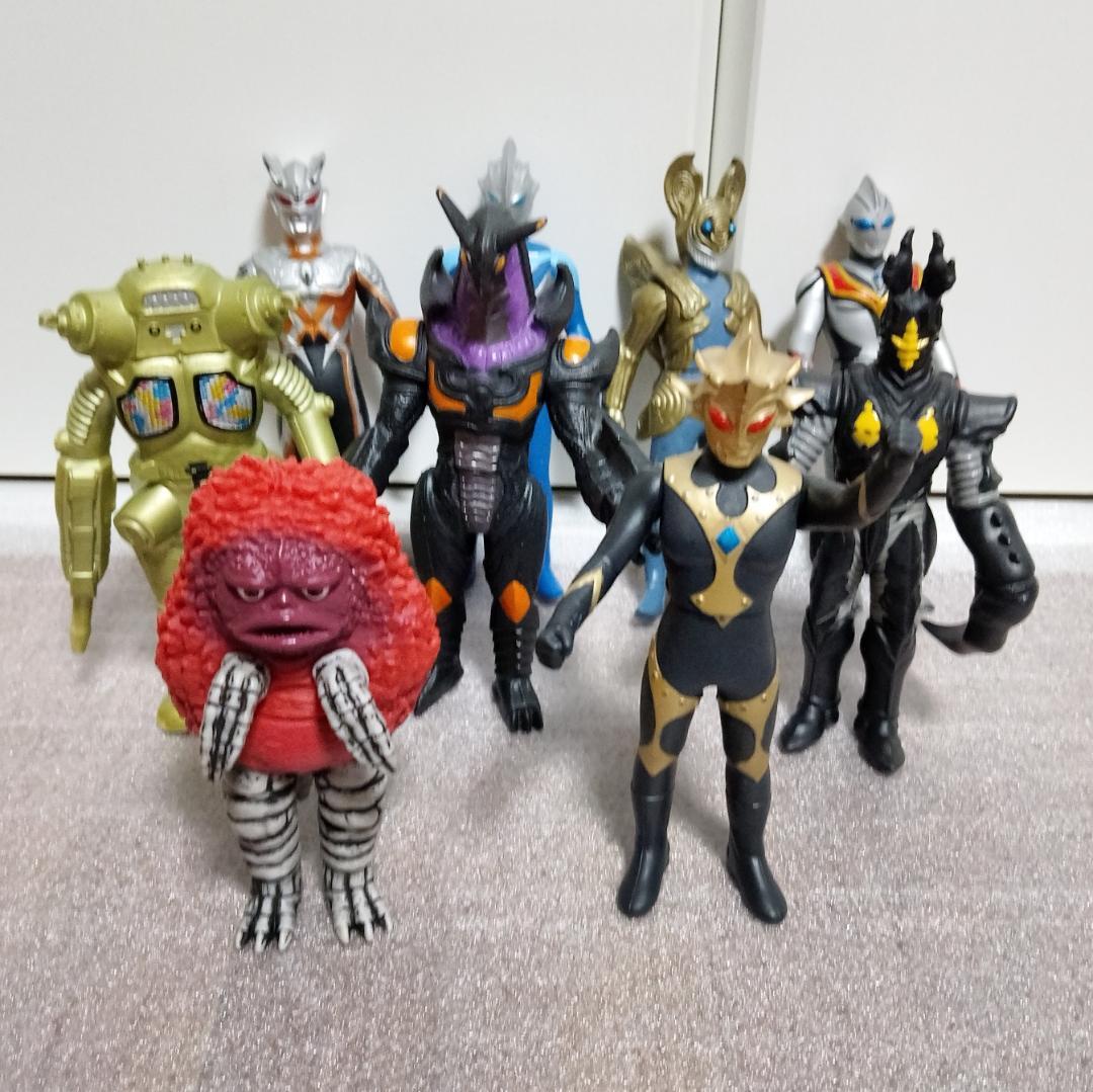 ウルトラマン怪獣まとめ売り 80個 フィギュア ナース円盤 廃番 絶版