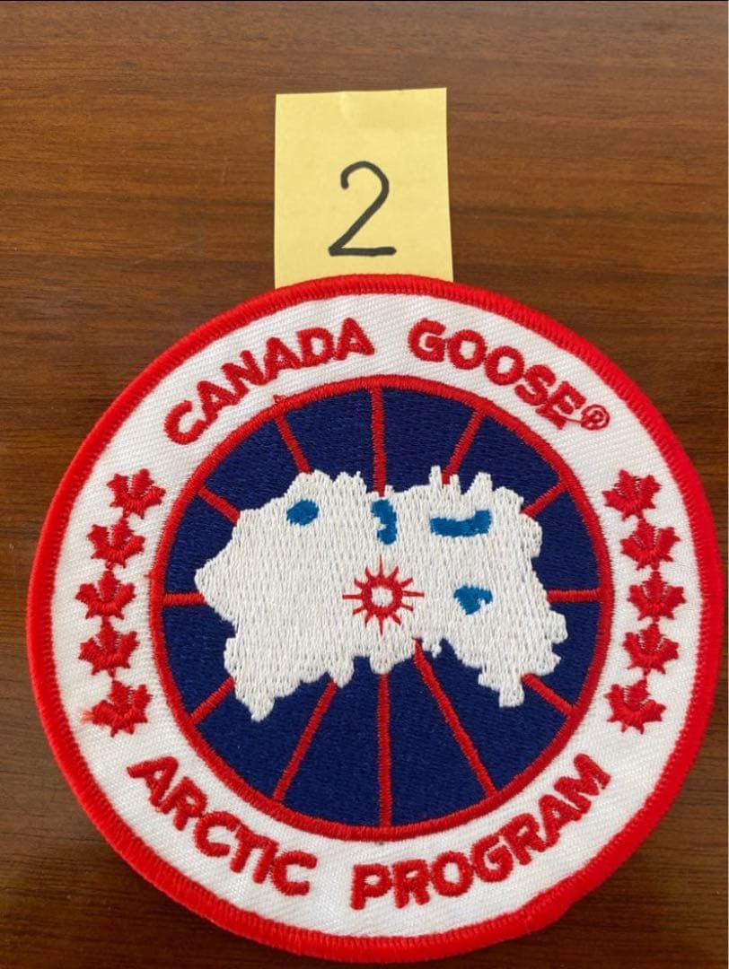 正規品】 カナダグース ワッペン 1枚 - メルカリ