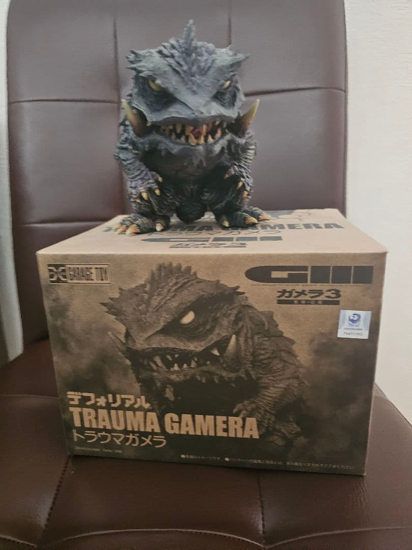 トラウマガメラ フィギュア 　デフォリアル Amazon.co.jp: デフォリアル トラウマガメラ 少年リック限定 (ギャオス