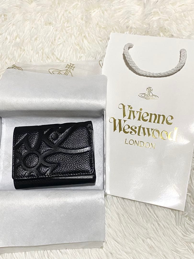 大人気⭐︎Vivienne Westwood 三つ折り財布 - メルカリ