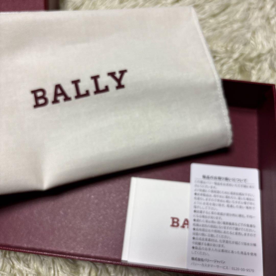 ほぼ新品】 BALLY 長財布 サフィアーノ トレインスポッティング