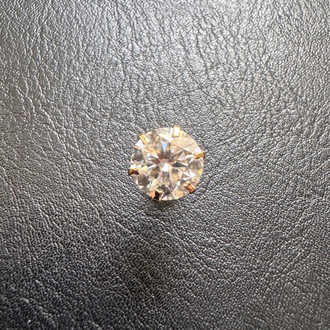 【だるま】K18 モアサナイトピアス 片耳用|8mm 1.7ct 18金
