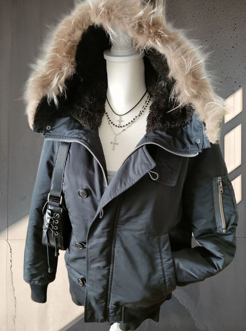 Y2K 00s N2B ファー付ジャケット ブラック 短丈 ギャル Y2K 00s N2B ブラックファー付MA-1ジャケット 短丈｜Yahoo!フリマ（旧