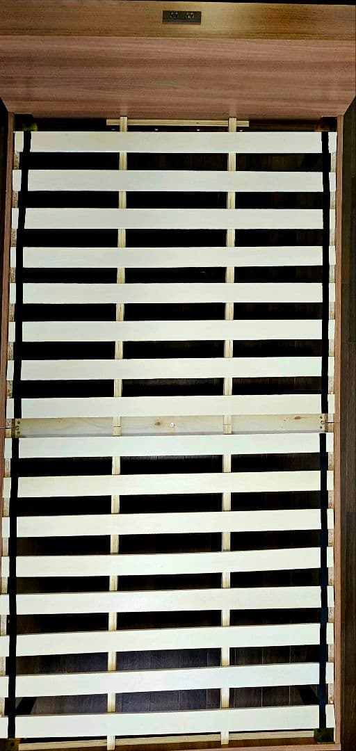 すのこベッド セミダブル 2口コンセント付き Major In Life - メルカリ