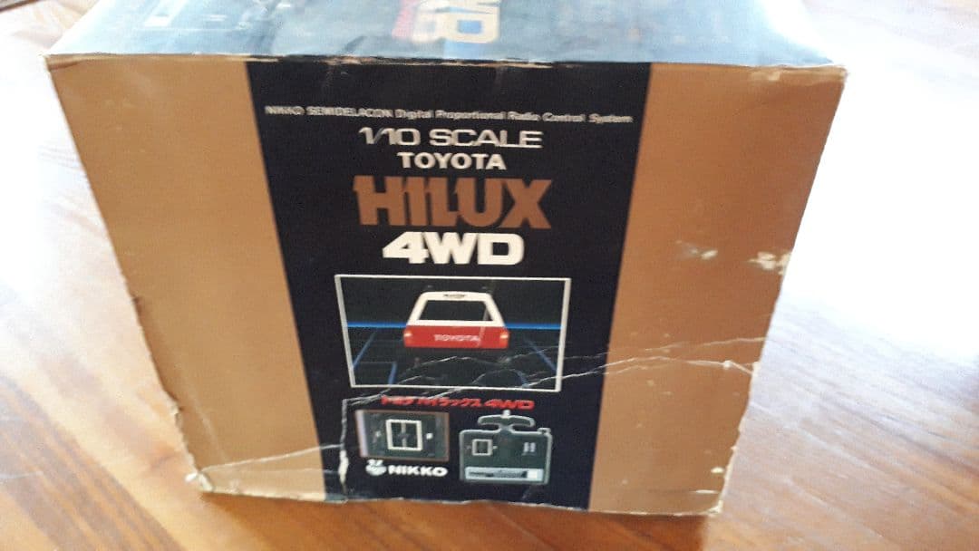 最終価格】トヨタTOYOTAハイラックス4WD1/10ラジコン 不動品 - メルカリ