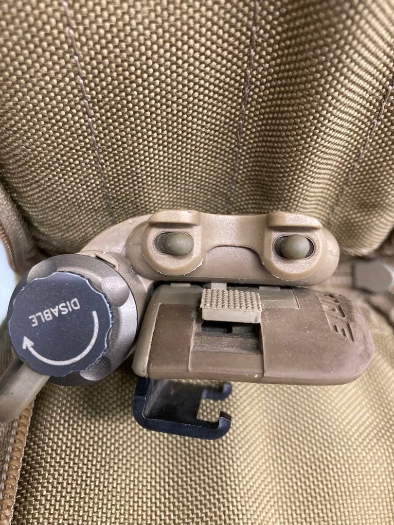 ひ*ー様 SureFire HL1-A-TN LED ヘルメットライト 米軍放出 - メルカリ