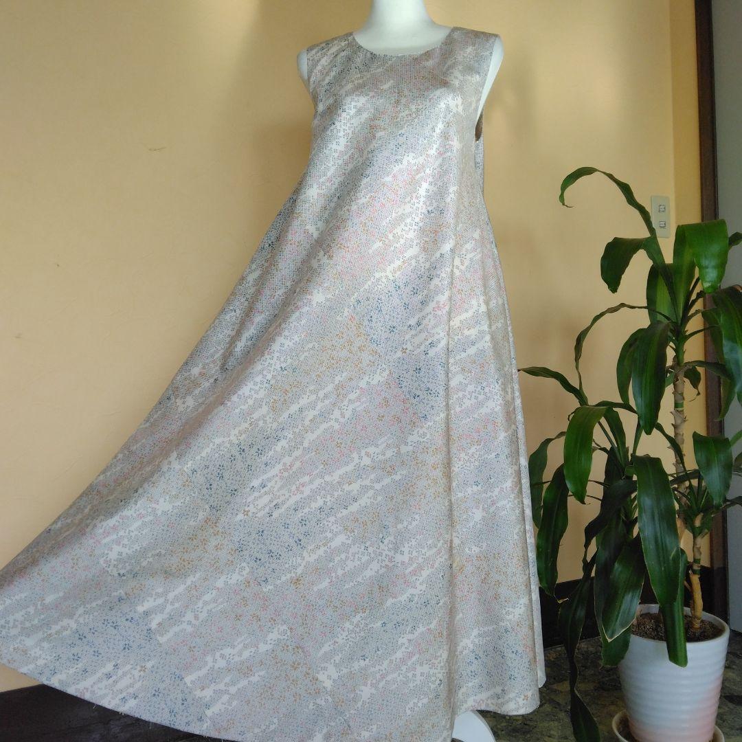 紬解き生地から、バイアス仕立てロングフレアーワンピース M寸 - メルカリ