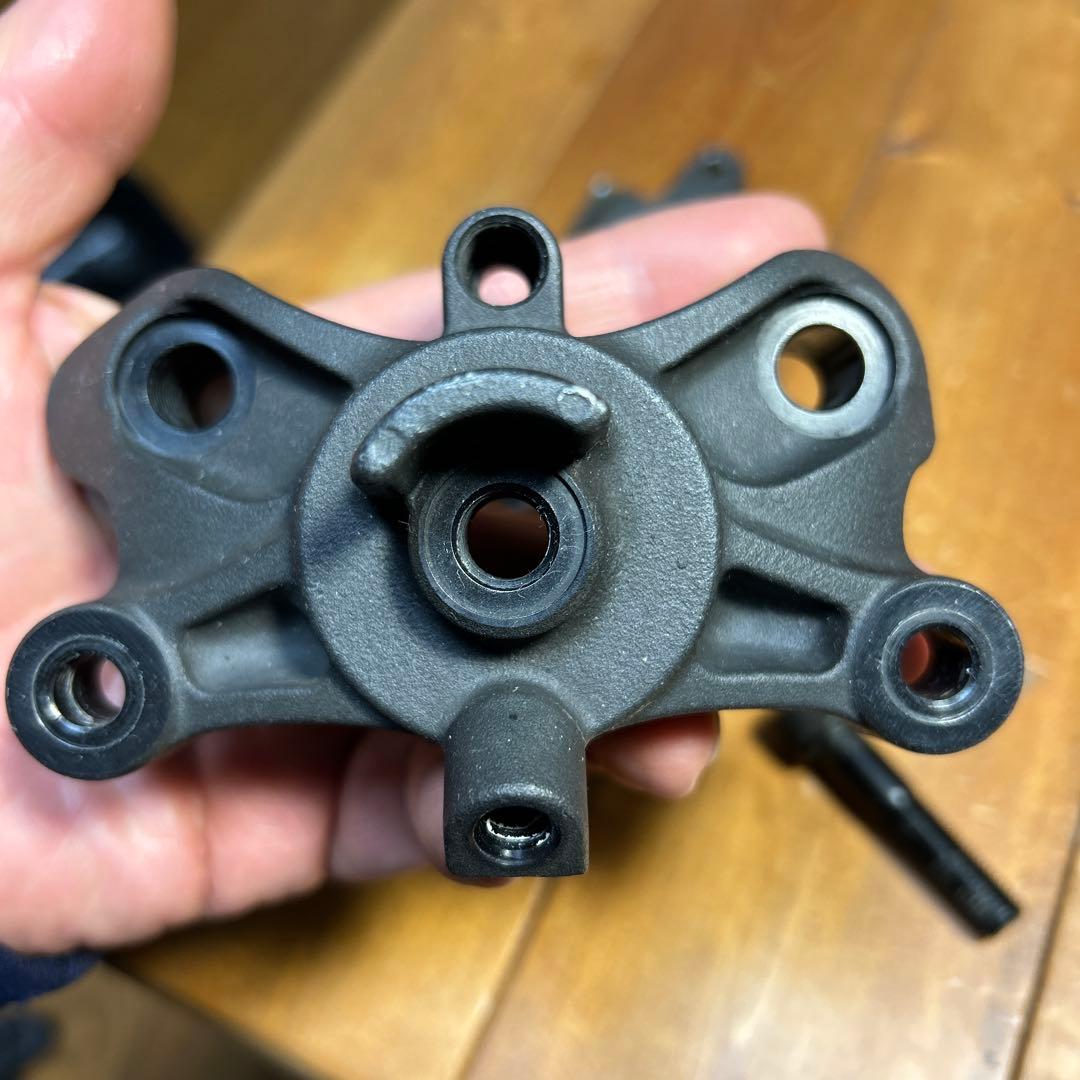 ZX14R / ZZR1400 リアブレーキキャリパー - メルカリ