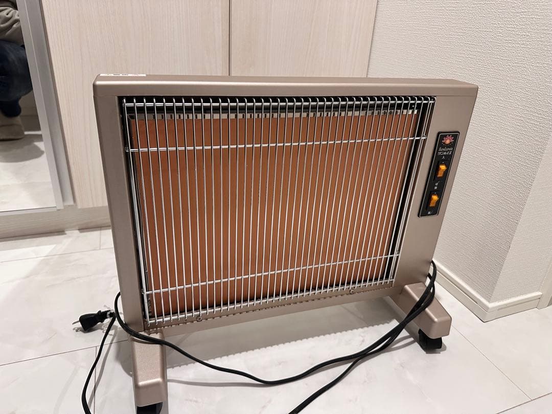 運*子様 SUNLUMIE サンルミエ 電気ヒーター コンパクト 楽天市場】サンルミエ・エクセラ7（ホワイト）｜【ご愛顧感謝セール