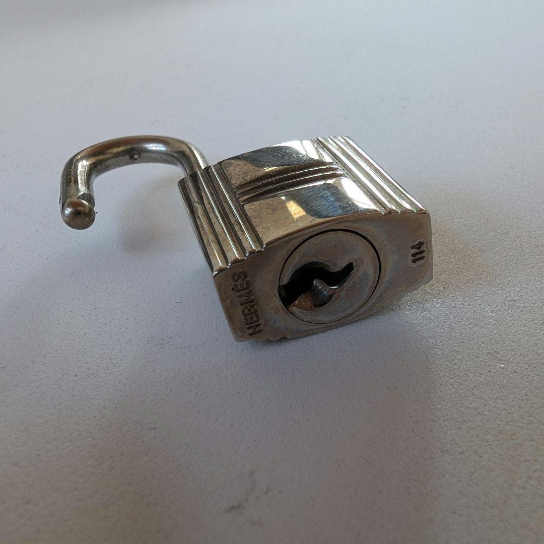 HERMES エルメス カデナ キー2本 #114 南京錠 パドロック - メルカリ