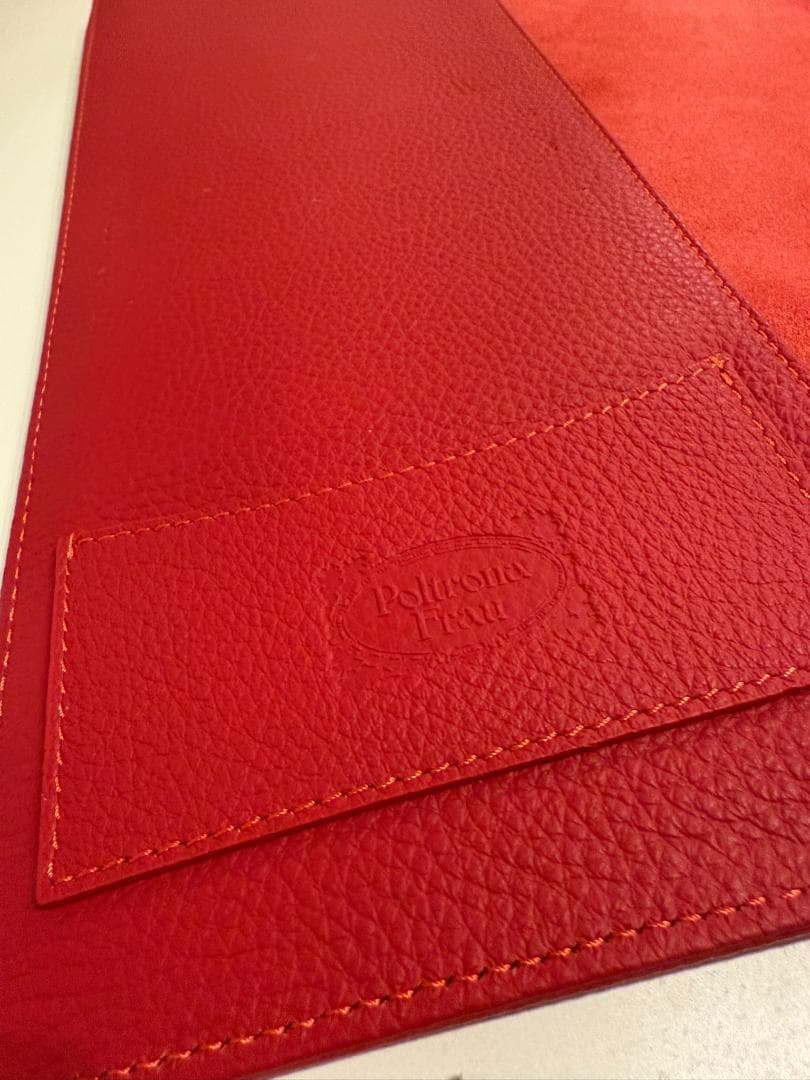 非売品 Ferrari フェラーリ ポルトローナフラウ 純正車検証入れ 未使用