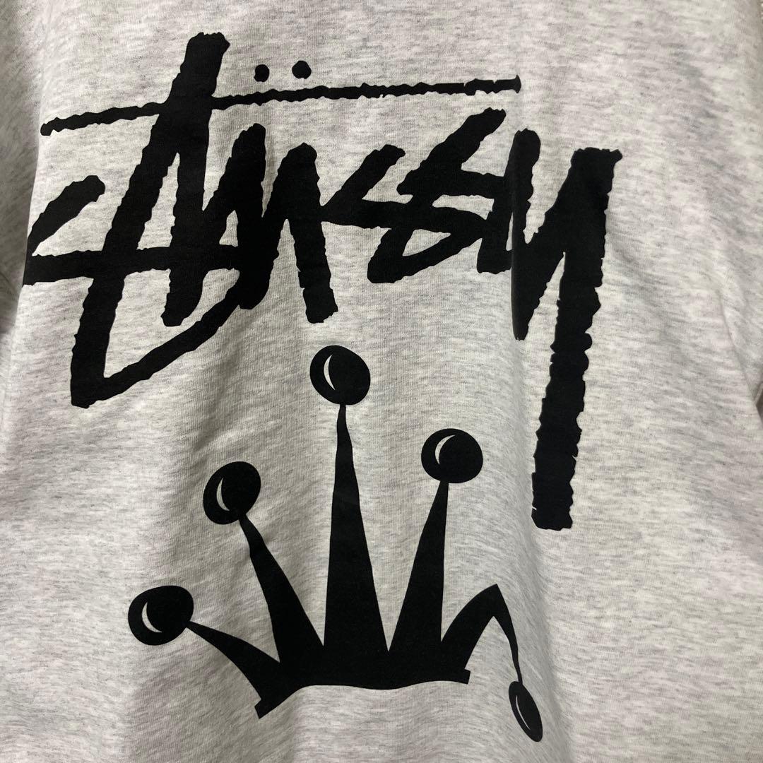 美品 ステューシー Stussy グレー パーカー 折れ王冠ロゴ - メルカリ