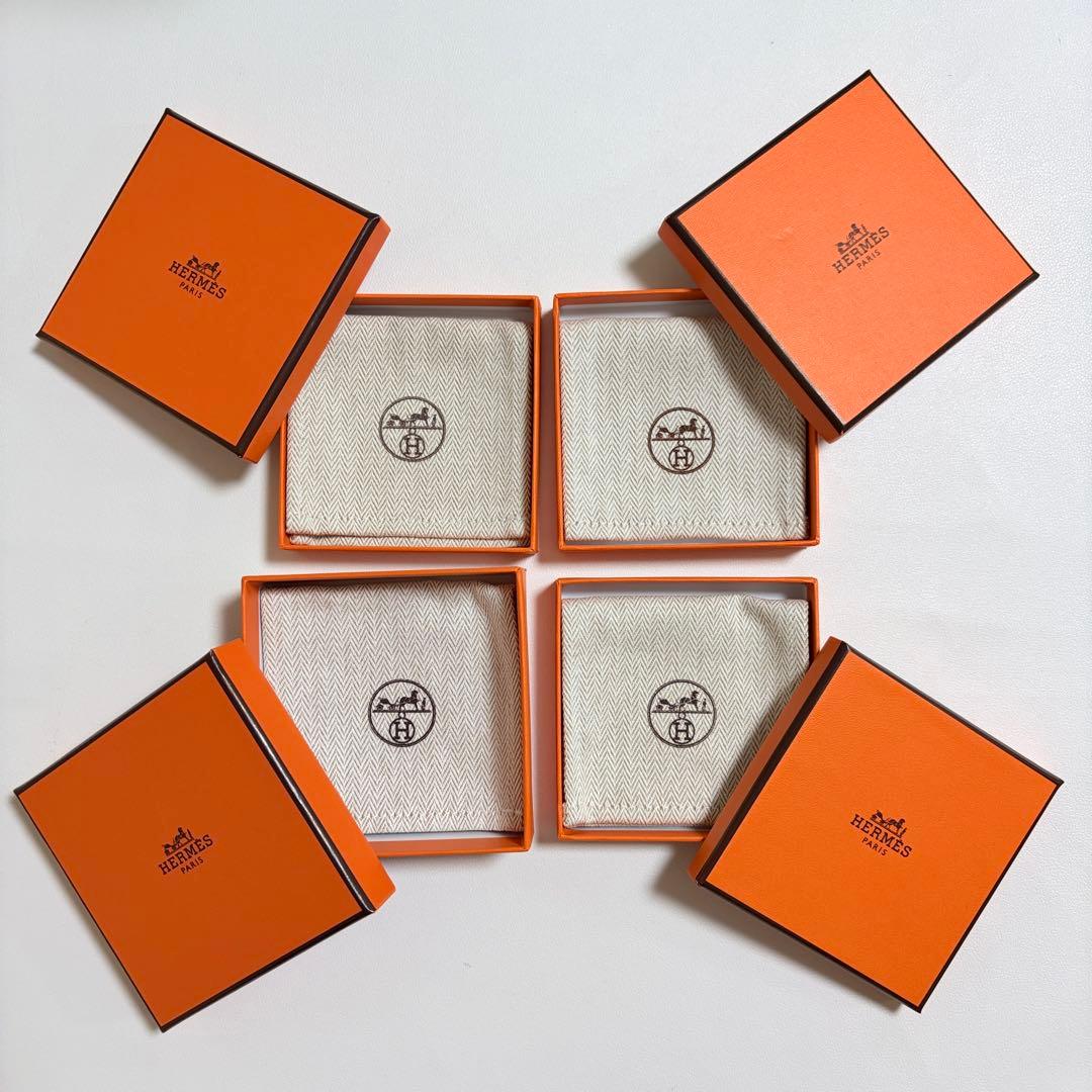 美品　エルメス　保存袋　空箱　4個セット　ブレスレット　アクセサリー入れ　現行品 HERMES（エルメス） 純正品 空箱 BOX リング用 チャーム用 指輪用