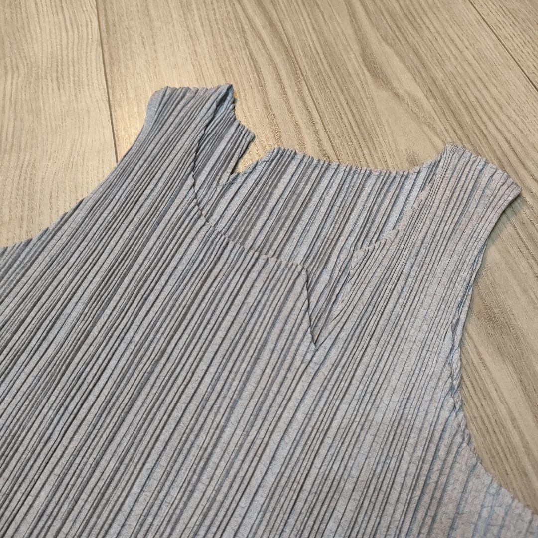 美品❢プリーツプリーズ ノースリーブ イッセイミヤケ - メルカリ