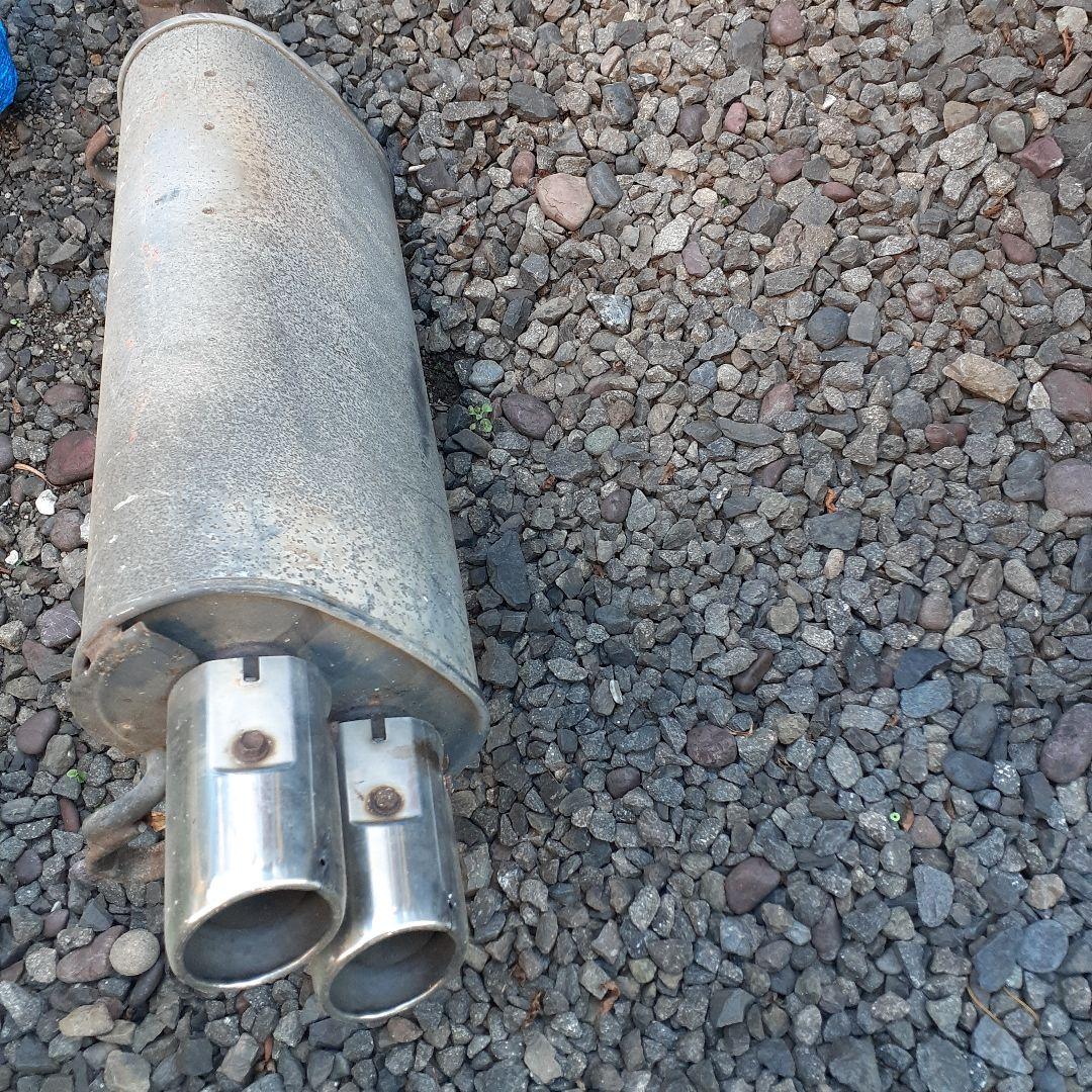 20ソアラ 純正マフラー一式(引取限定のみ！！) - メルカリ