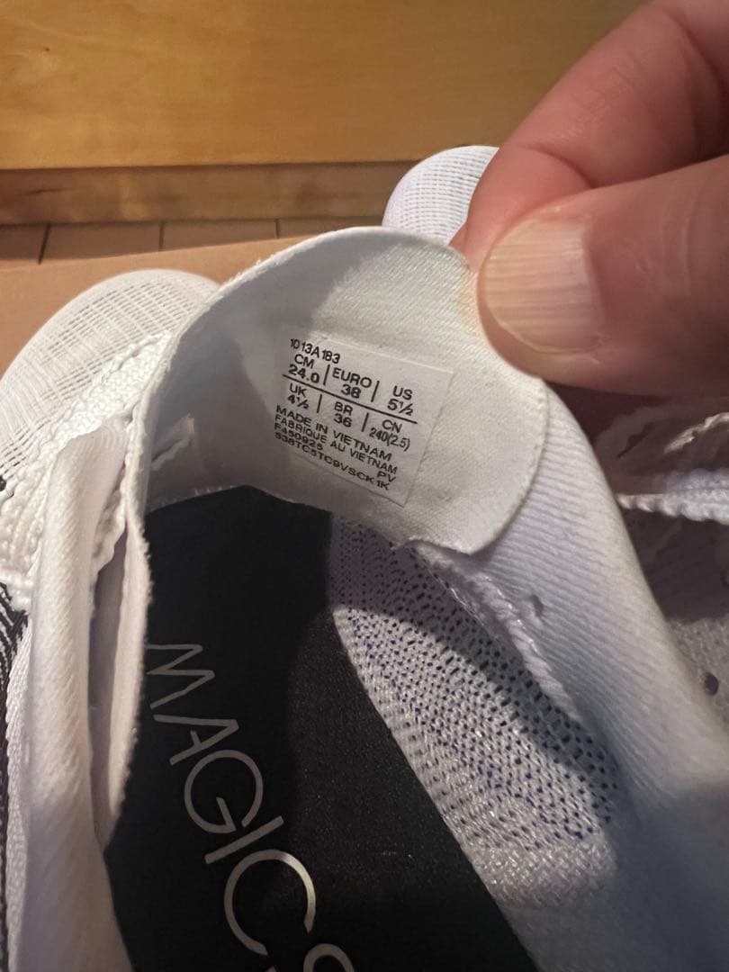 マジックスピード5 レディース　24.0cm